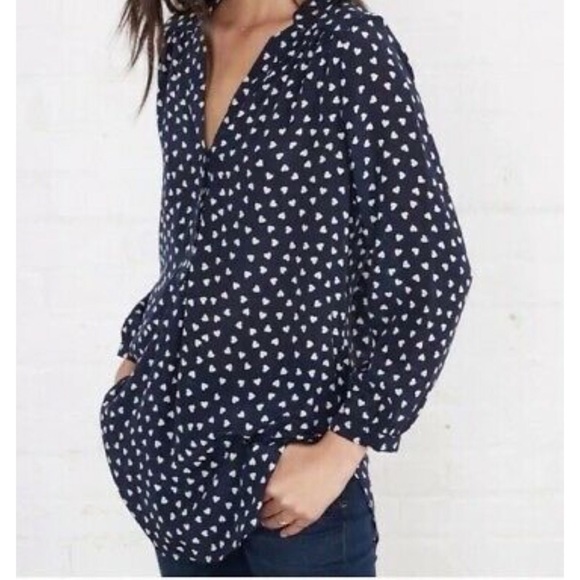 Amour Vert Tops - Stitch Fix Amour Vert Silk Heart Print Blouse Med